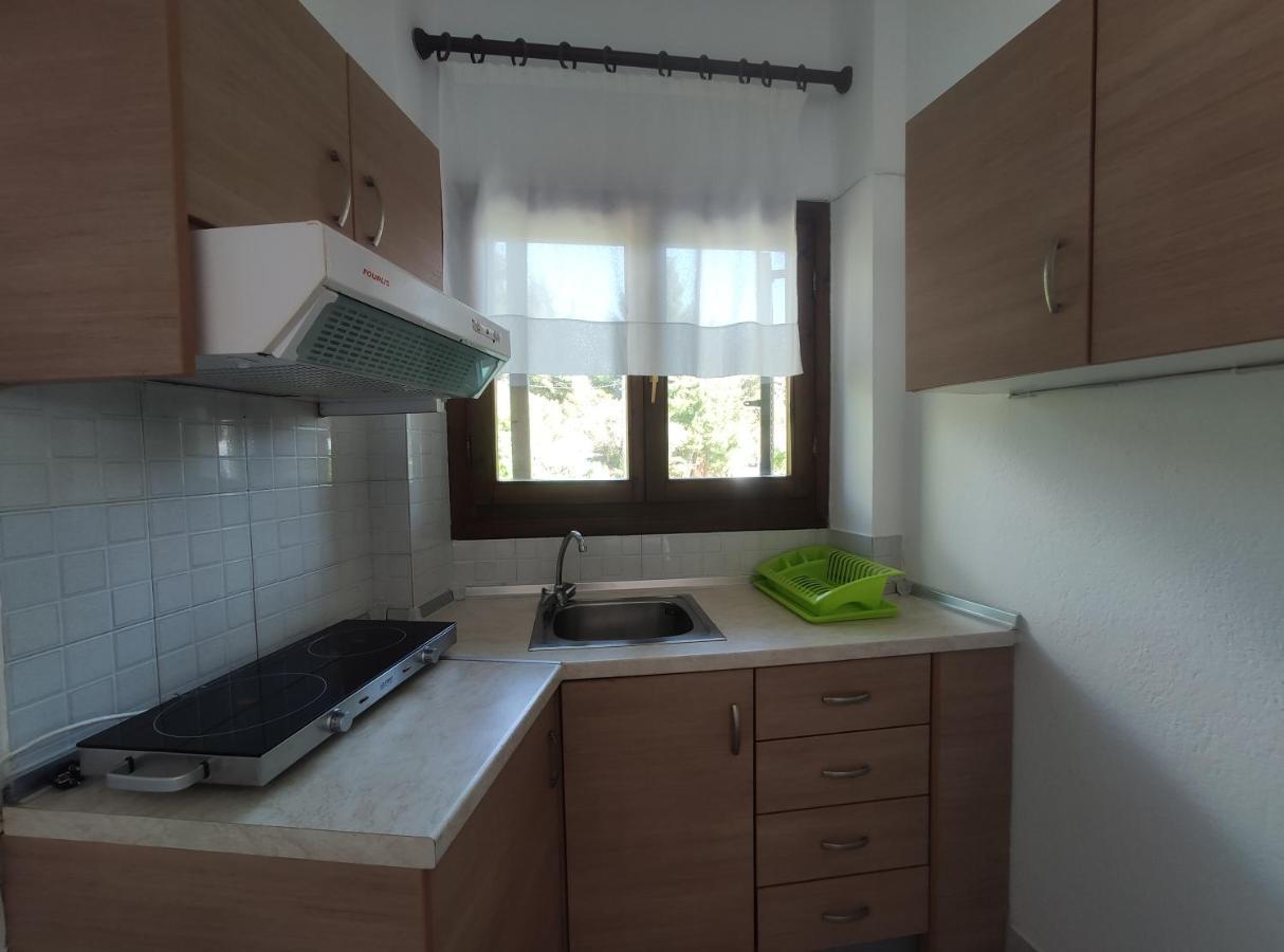Para Thin Alos Inn Neos Marmaras Exterior photo