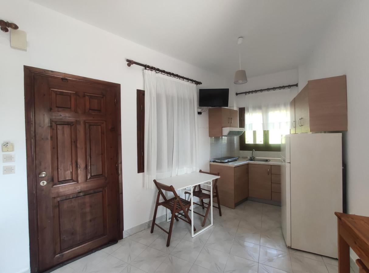 Para Thin Alos Inn Neos Marmaras Exterior photo