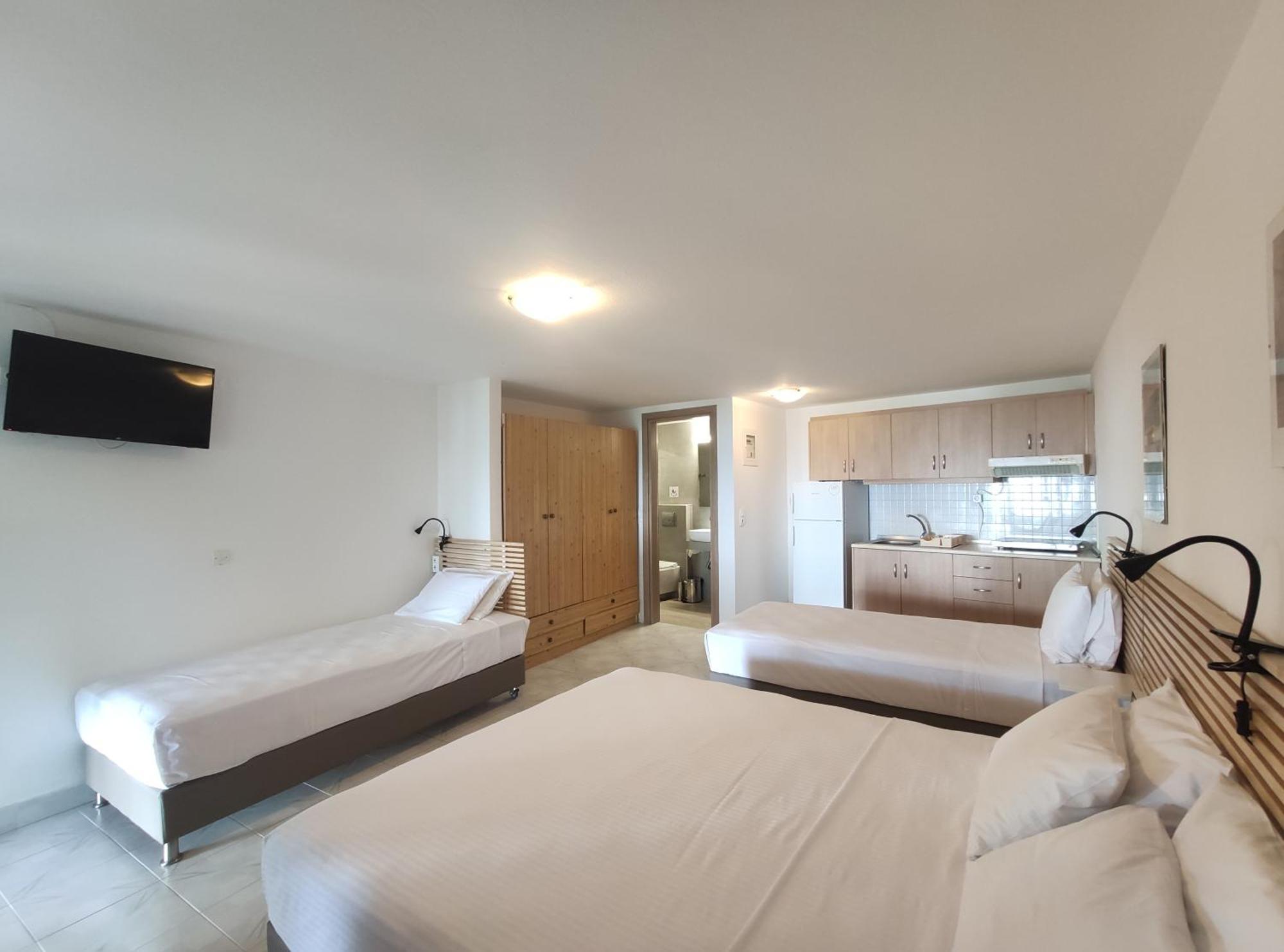 Para Thin Alos Inn Neos Marmaras Exterior photo