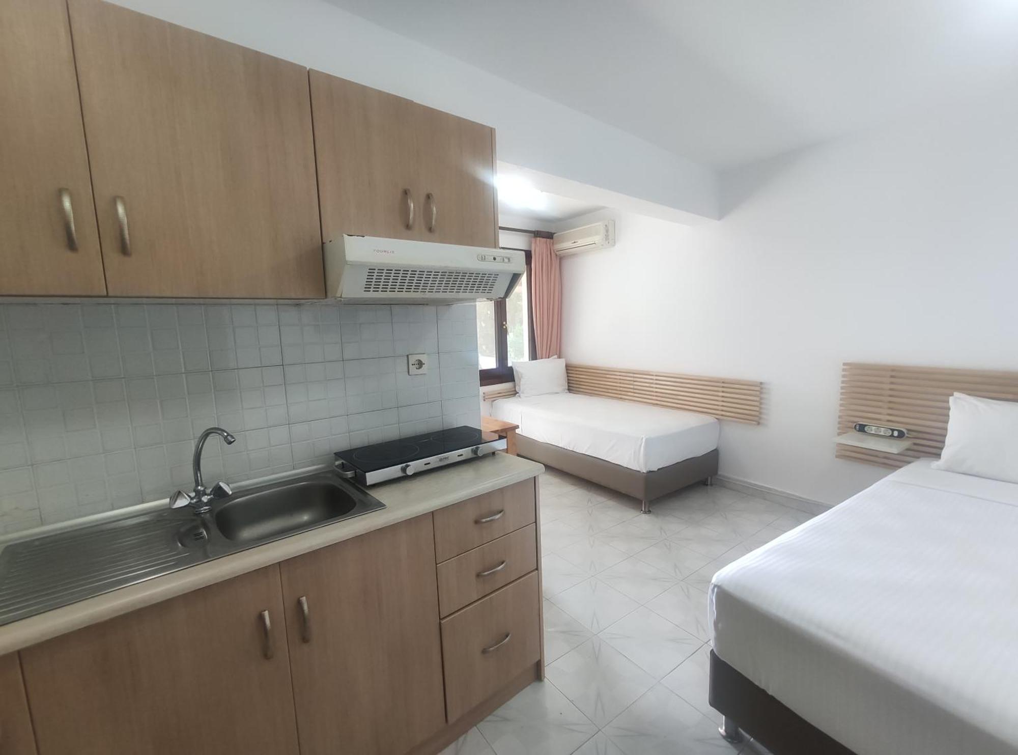 Para Thin Alos Inn Neos Marmaras Exterior photo