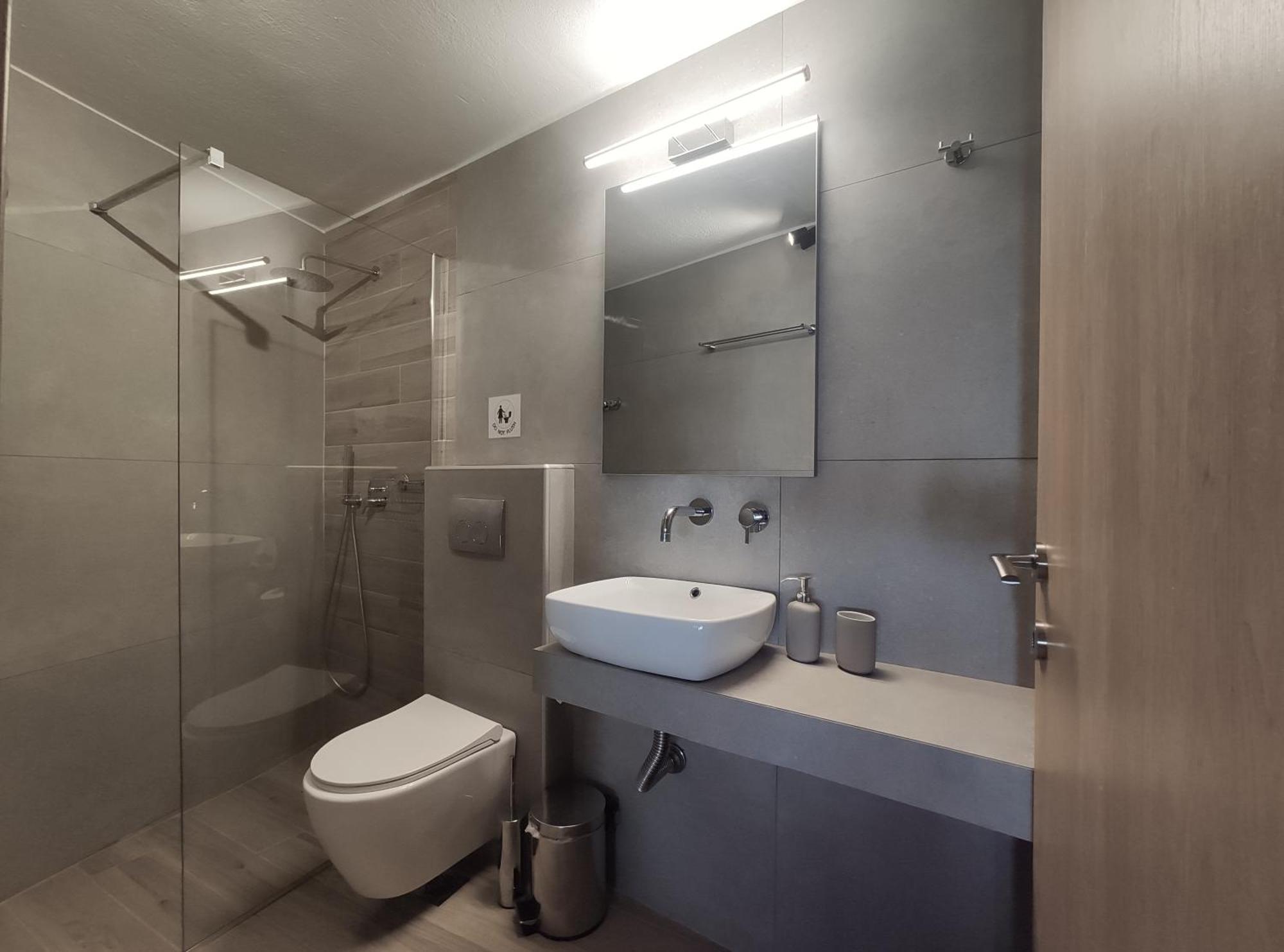 Para Thin Alos Inn Neos Marmaras Exterior photo